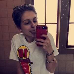 Meet your Posher, Victoria